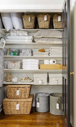 Linen closet organisation: Tips, tricks and ideas to organise your ...