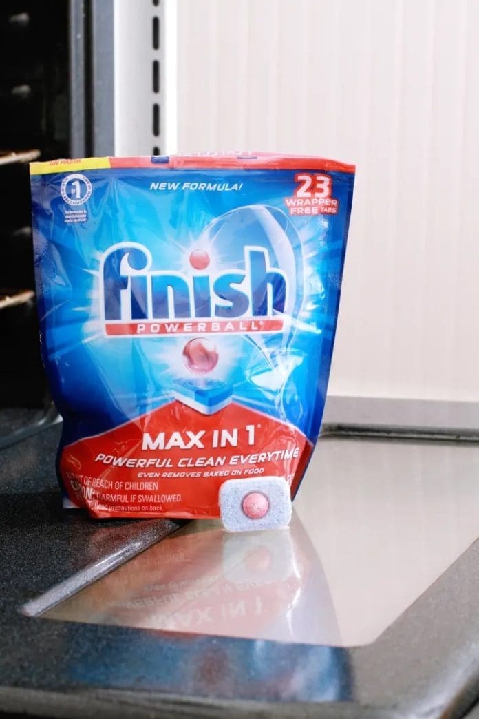 21 easy kitchen cleaning hacks to save time and energy