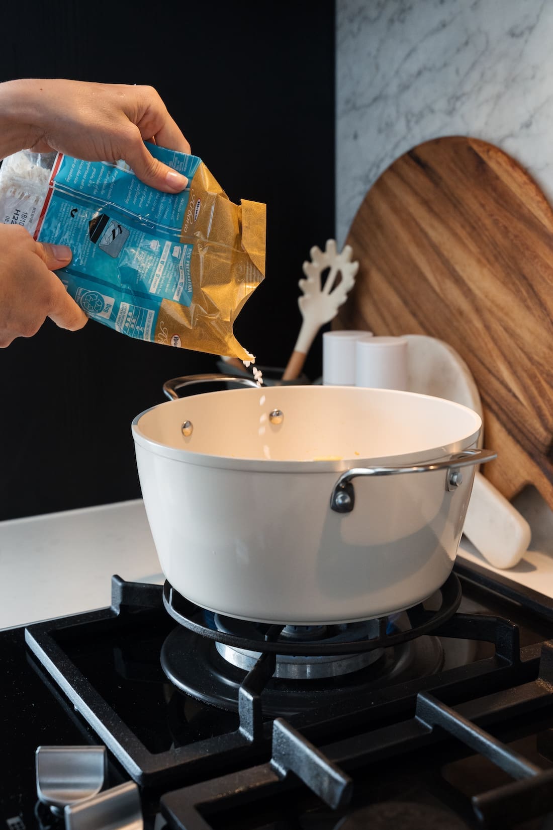 Add rice to Cosmic Cookware pot