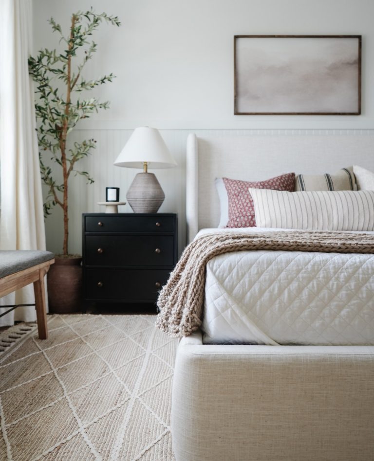 Elegant bedroom with earthy elements