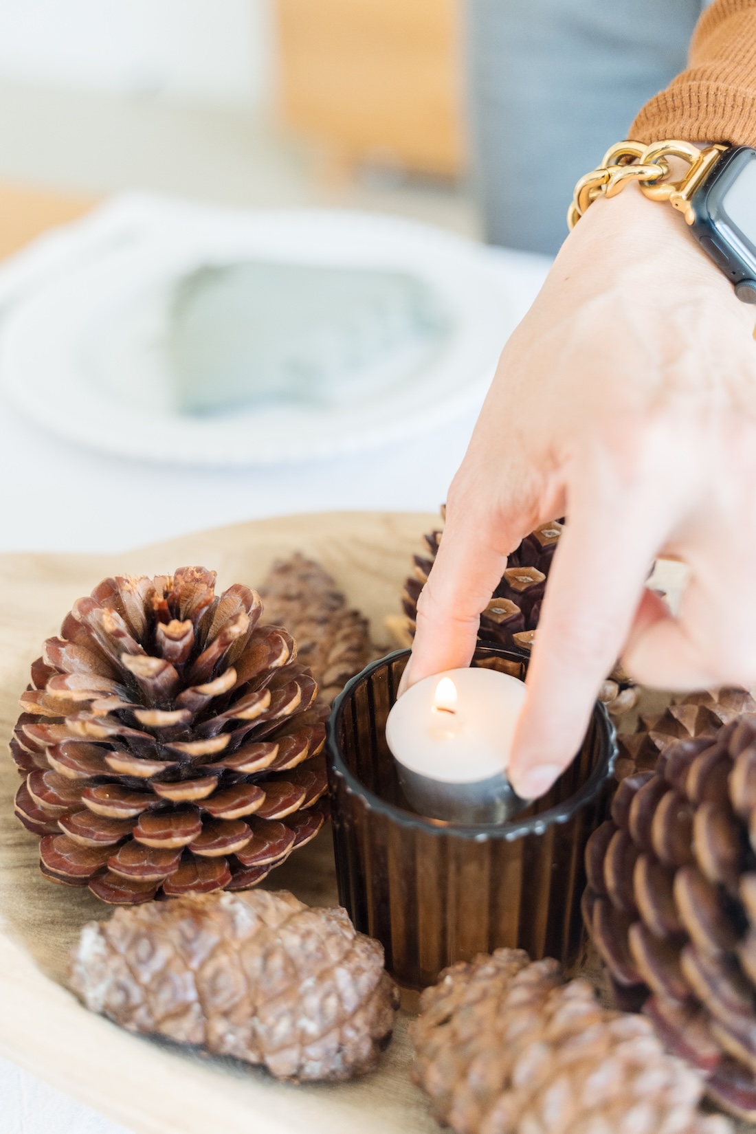 Scented pinecone centrepiece