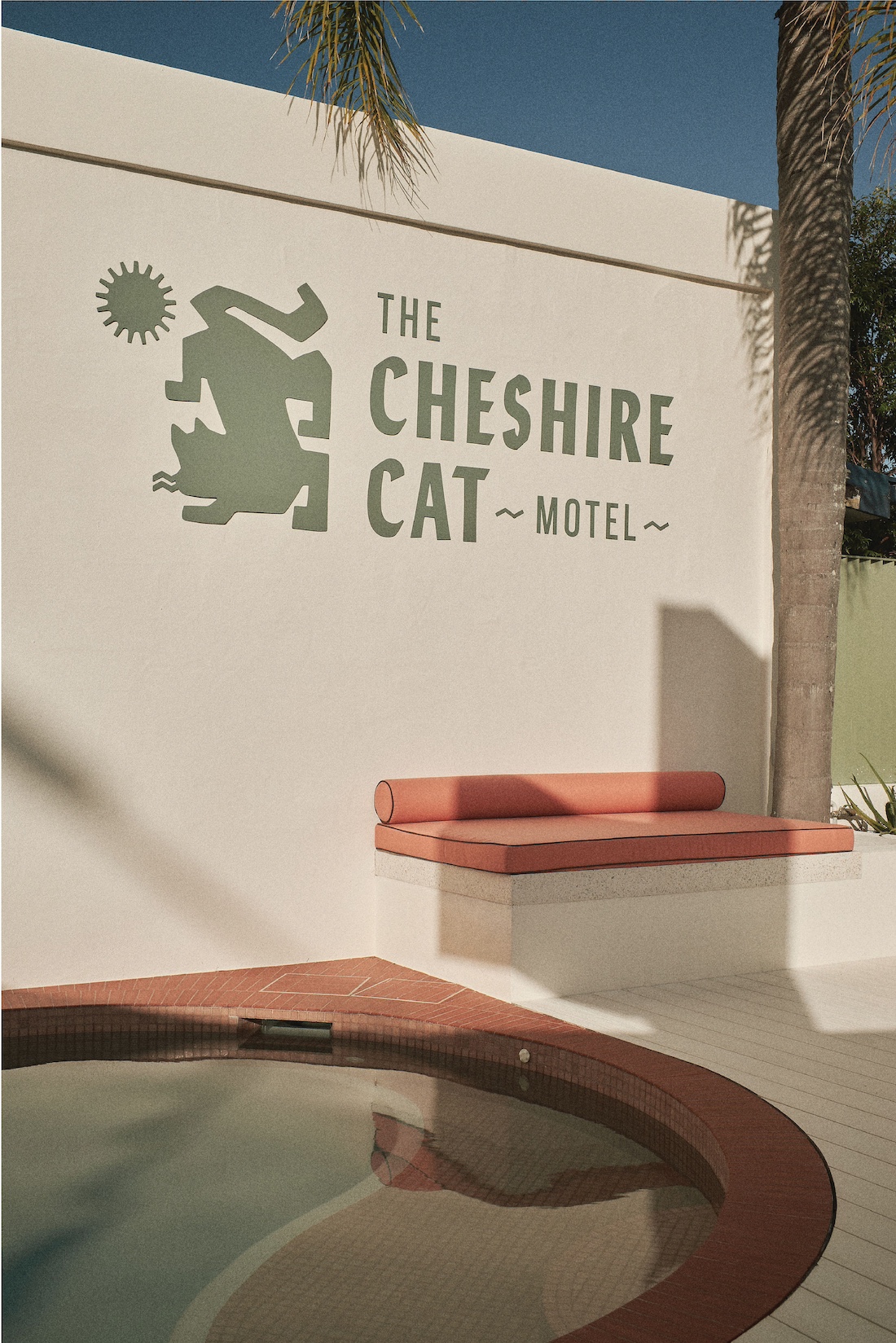 Cheshire Cat Motel pool