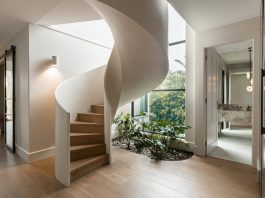 Spiral staircase and indoor garden in Kyal and Kara Bay Builds