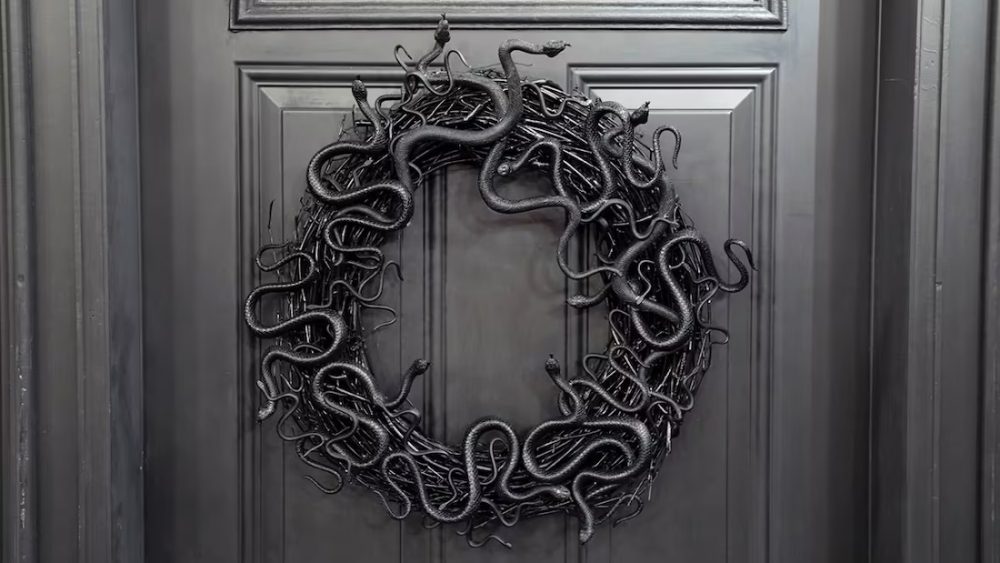 Black snake wreath for Halloween