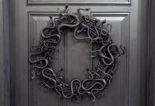 Black snake wreath for Halloween