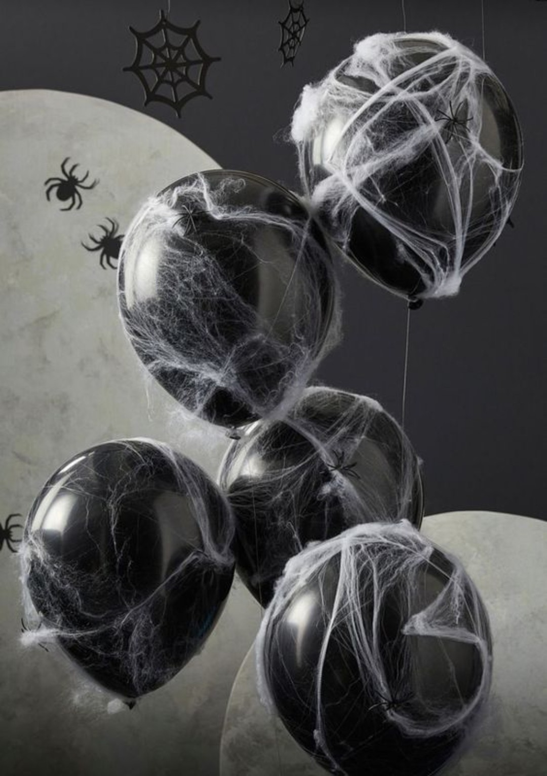 Cobweb balloons