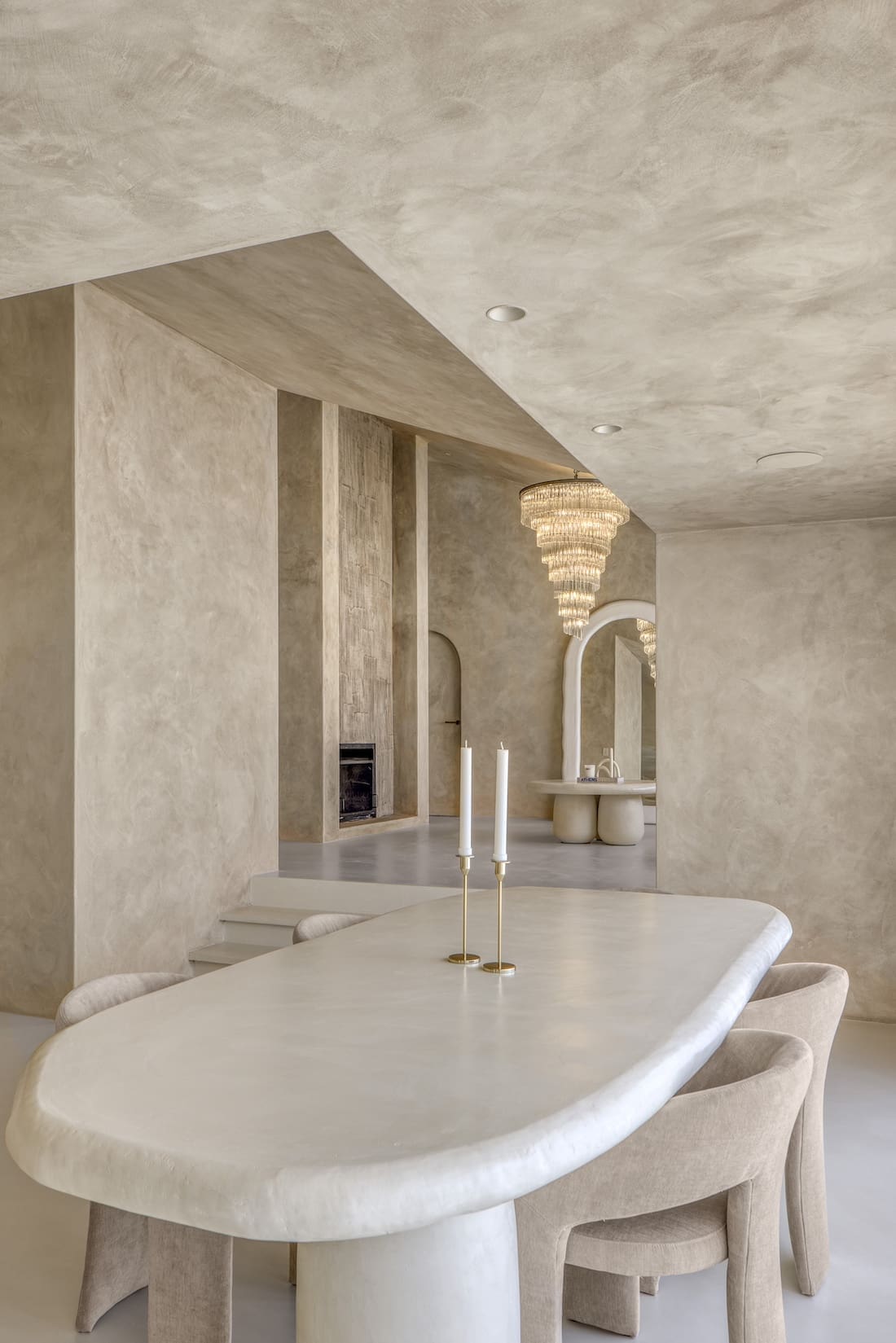 Dining room in Ruin X house