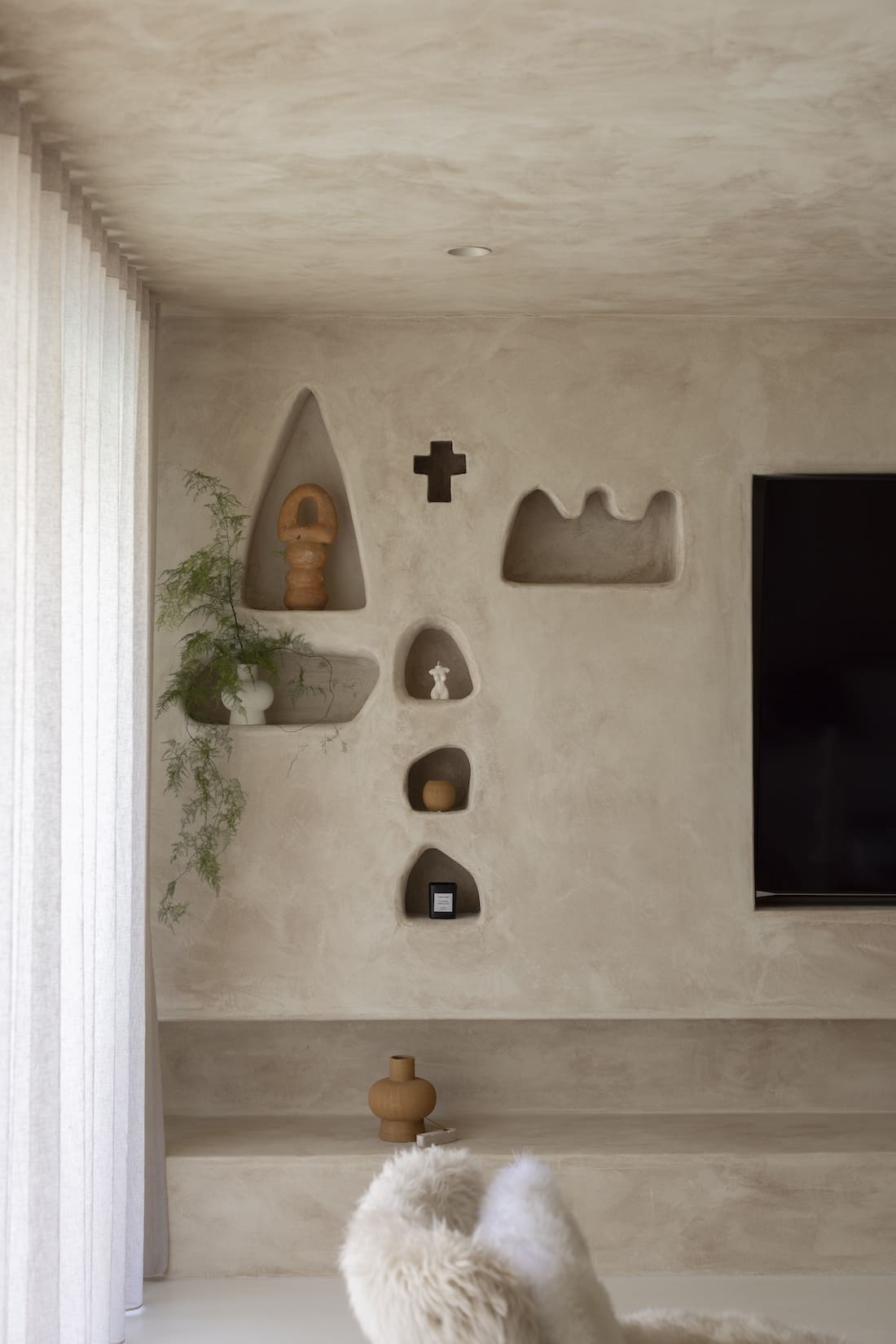 Wall niches in Ruin X house