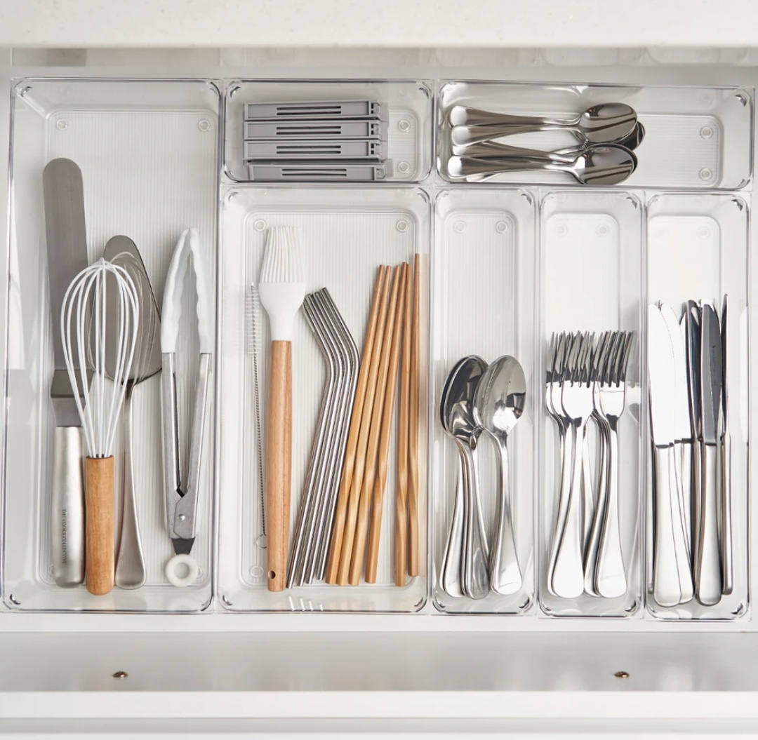 Acrylic drawer dividers for cutlery and utensils