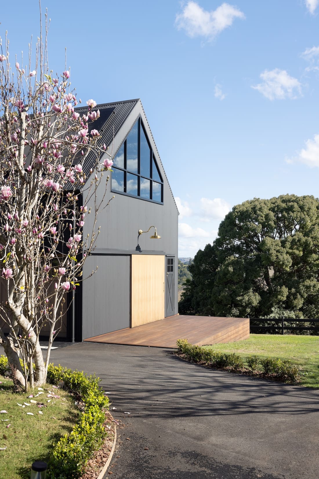 Black shed at Rocklee House