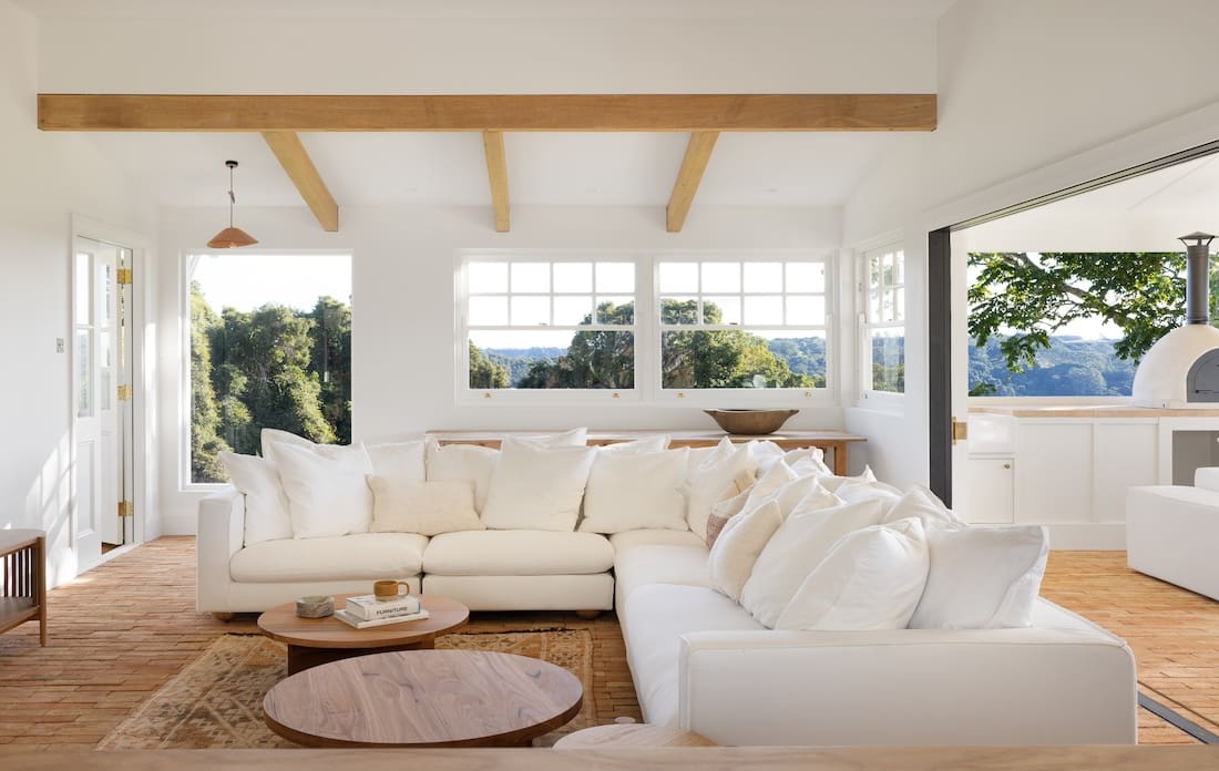 Living room opening out to outdoor area at Rocklee House