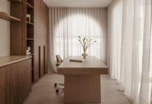 12 ways to keep your home office clean and organised Office space with arched window at Gréce