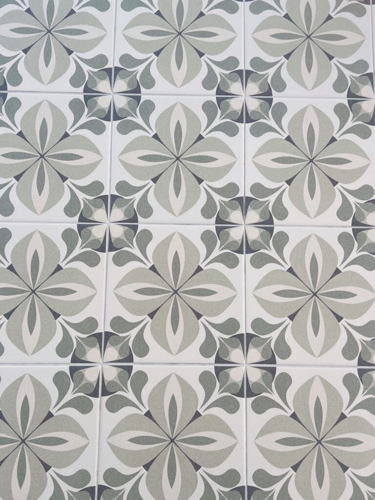 Patterned tiled tabletop
