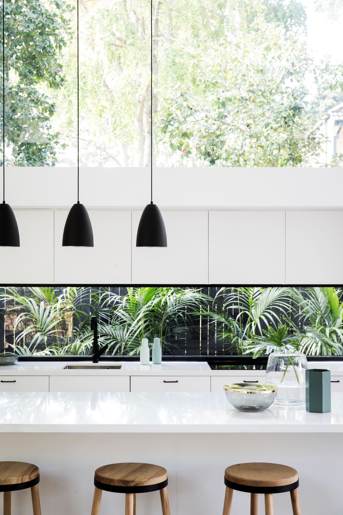 Kitchen window as splashback