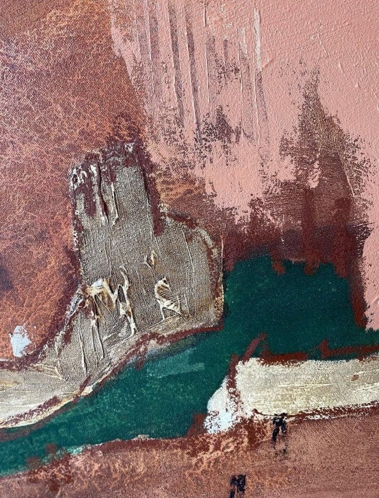 Organic shapes with rugged surface detail