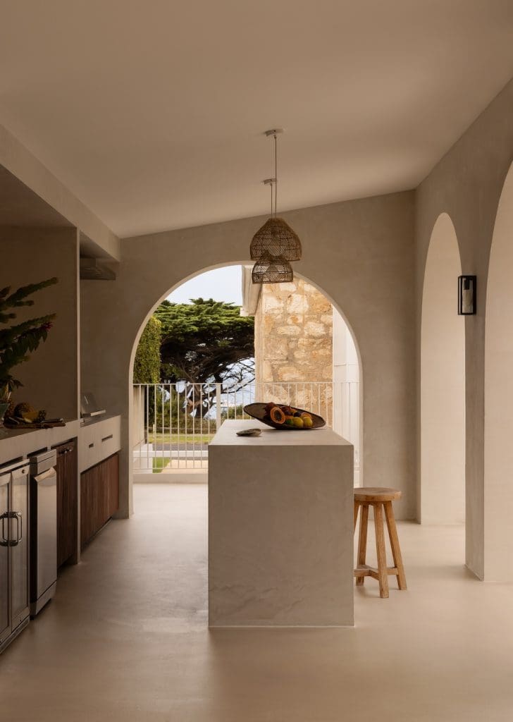 Outdoor kitchen at Coastal Alchemy by The Stylesmiths
