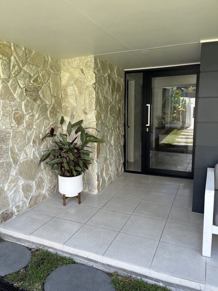 DIY stone wall makeover by Bec Riley from Rileygoodadventures - stone wall complete