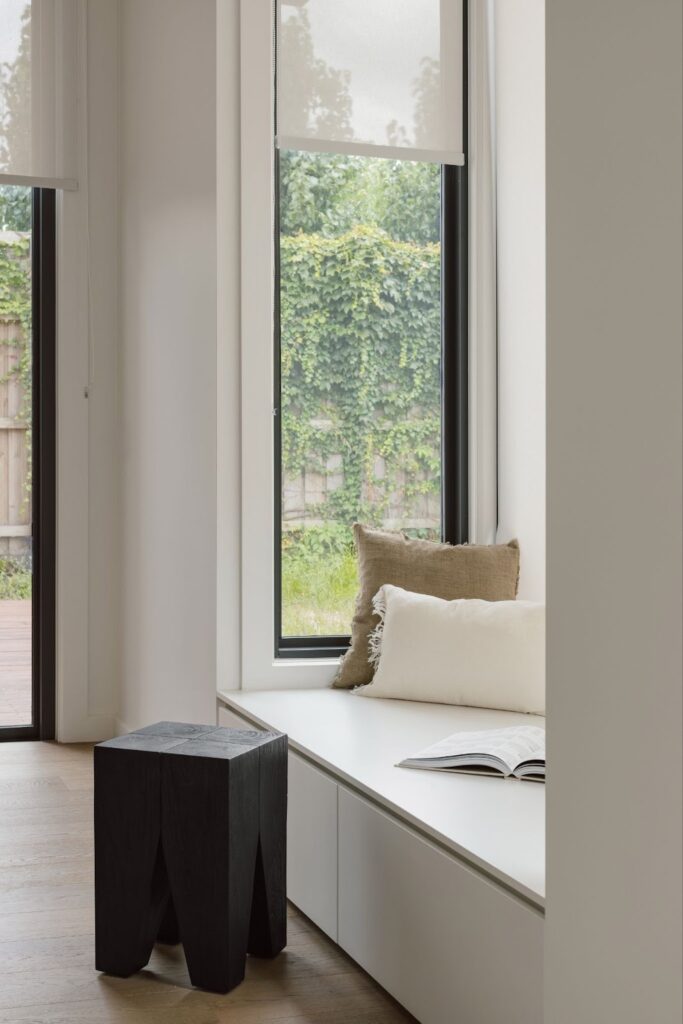 Beautiful window bench seat with integrated seating