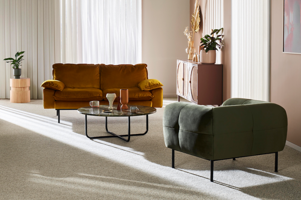 Soft warm grey knotted carpet