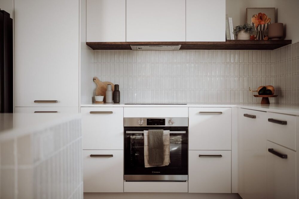 Modern integrated stainless steel oven setup