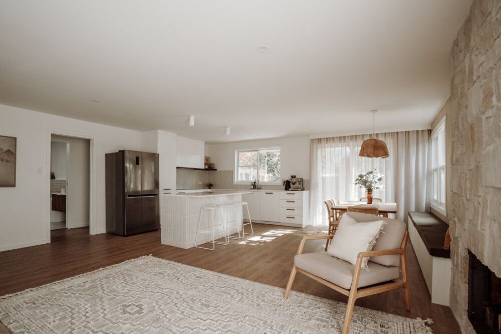 Open concept living room and kitchen design