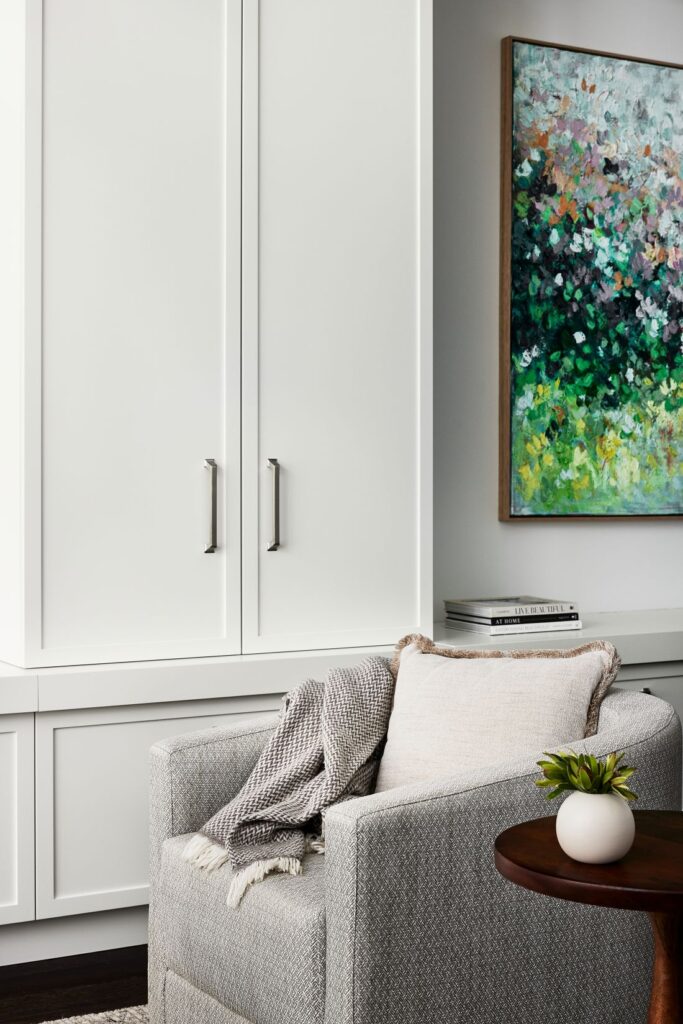 Abstract wall painting in elegant reading corner