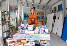 Expressive oils and glowing palettes: The art of Belinda Nadwie Artist Belinda Nadwie in art studio
