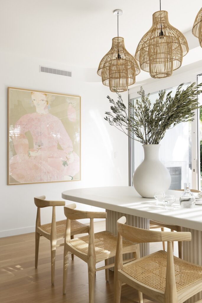 Dining room with rattan chairs