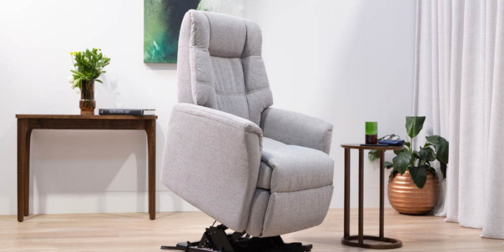 La-Z-Boy Prescott Lift Chair in Living Room Setting