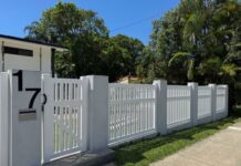 How to choose PVC fencing to complement your home’s style PVC_fence_between_pillars