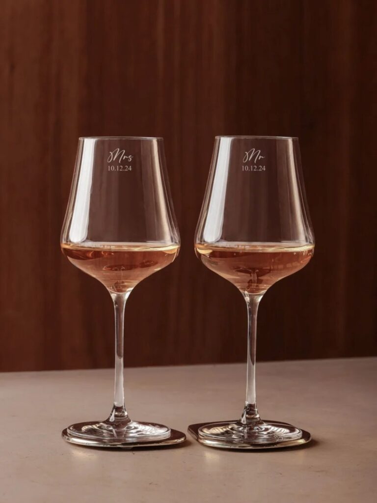 Personalized engraved Mr and Mrs champagne flutes